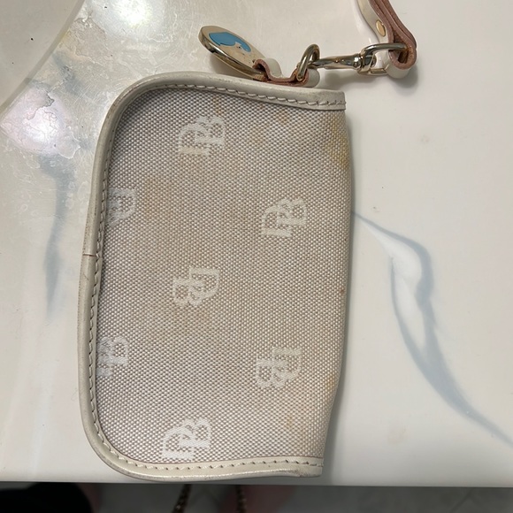 Authentic Dooney Bourke Wristlet. Beautiful Never used Perfect condition - Picture 2 of 6